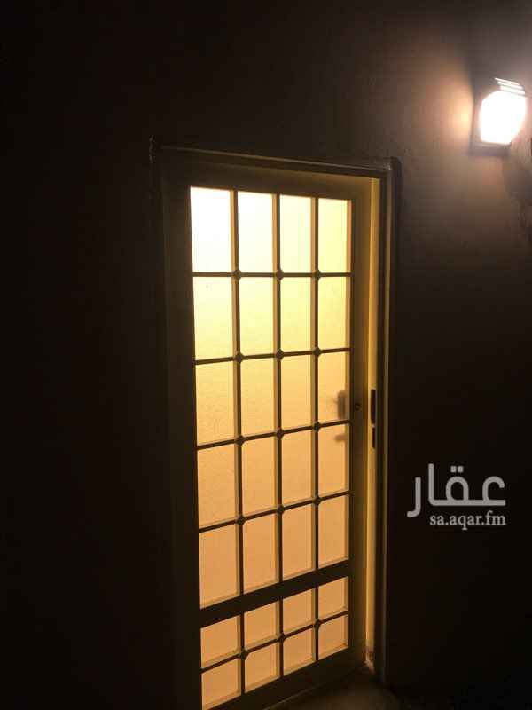 1636088 الموقع : آل معتق
غرفة + حمام + مطبخ
الماء والكهرب مجاناً
يوجد أثاث يمكن تغييره اذا لم يناسب .
* السعر قابل للتفاوض *
رقم التواصل
0534502115