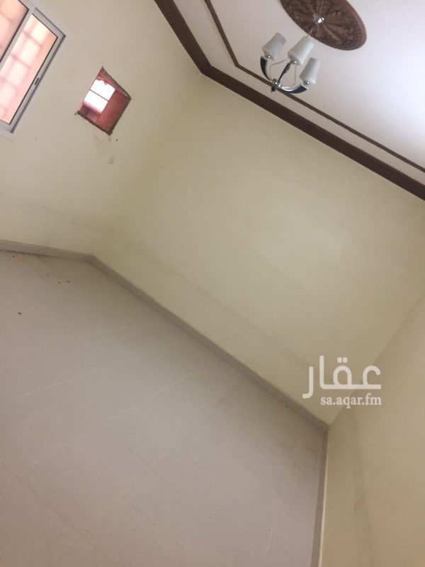 1584999 للإيجار شقه عوائل ارضيه
مستعمله لاكن جديده
حي الرمال _ المزيني بالقرب من بحر الاسعار
الدور الارضي
عداد الكهرب مستقل
مكونه /
مجلس رجال ـــ وصاله ـــ وغرفتين نوم ــ دورتين مياه ـــ مطبخ
الشقه مدخلين
مساحة جميع الغرف كبيره
واجهة الفلا جنوبيه
المطلوب / 19 الف على دفعتين