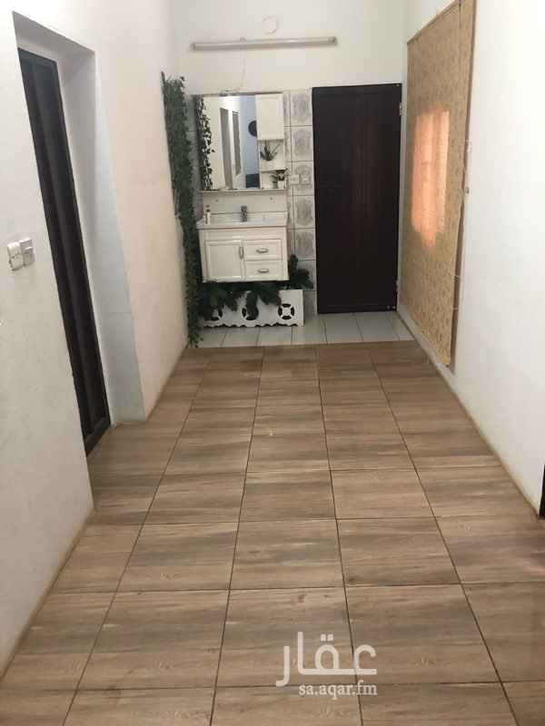 1369208 بيت بالنقرة مساحة ٣٥٧وخمس وثمانون سم يفتح شرق خلف بنك الراجي
المواصفات
مجلس رجال ٤*٧
مشب ٥*٤
غرفه عامل
دورة مياه وثلاث مغاسل
صاله ٤*٧
غرفه ٣*٤ مع دورة مياه
غرفه ٣*٥
غرفه رئيسية ٤*٥ مع دورة مياه
مجلس حريم ٤*٥ مع دورة مياه + مغسلة
مطبخ مع مستودع
مدخل سيارة + حوش حريم تقريباً ٥*٦
السقف مستعار شينكو + جبسيات + سيراميك
والمنزل تقريباً عمره ١٥ سنه المبنى فيه ارتداد
والسور فيه قواعد
حد / ٤٠٠ الف صافي او المقايضة بمنزل يكون بالاحياء التالية ( النقرة - الشفا - الرصف ) مع دفع الفرق
للتواصل