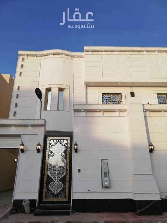 1752132 فيلا بحي المهديه التقاطع الاول
تشطيب راقي شارع عشرين في أفضل المواقع
من المالك مباشره