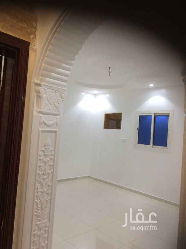 1293873 العزيزية -خلف مطعم البيك
بجوار مركز سما العزيزية
جميع الخدمات متوفرة
الايجار : دفعة مقدمة ست أشهر
والباقي فيما بعد للايجار شهري
مطلوب عائلة صغيرة ( خمس أشخاص فقط )