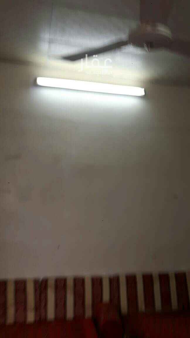 1620850 تقع بالقرب من مسجد حصة السعد وبجوارصيدلية النهدي وسويرماركت اوفر