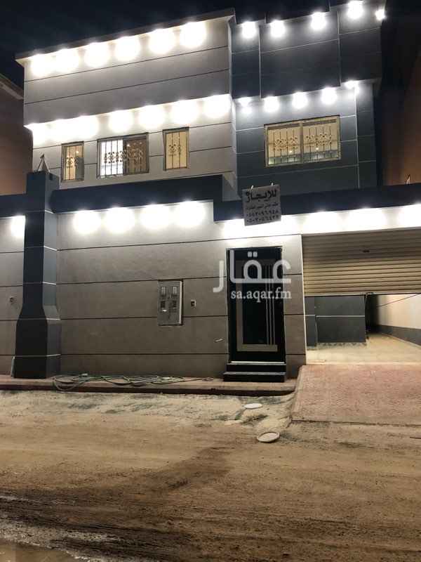 1554580 دور للايجار درج داخلي جديد