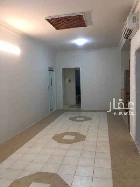 1642041 شقة مجددة بالكامل
مكونه من صاله
وغرفتين نوم
ومجلس ومقلط
ومطبخ راكب
مكيفات راكبه
ثلاث دورات مياه
العمارة هادئة ونظيفه و مقابل مجمع مدارس البنات.