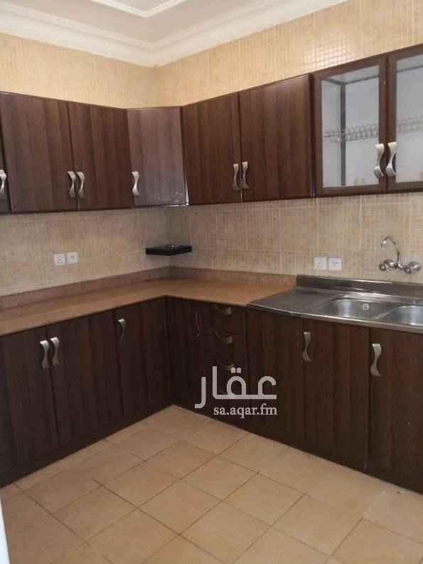 1690660 شقة مكونة من صالة وغرفتي نوم ومجلس
ومطبخ راكب وثلاث دورات مياه ومستودع صغير
مكيفات اسبلت راكبة ومطبخ راكب
ومصعد والعمارة هادئة ونظيفه
والشقة مجدده بالكامل
وموقع مميز قريبة جدا من مدارس البنات مقابل المجمع الحكومي لمدارس البنات
وقريبه من مول غرناطة.