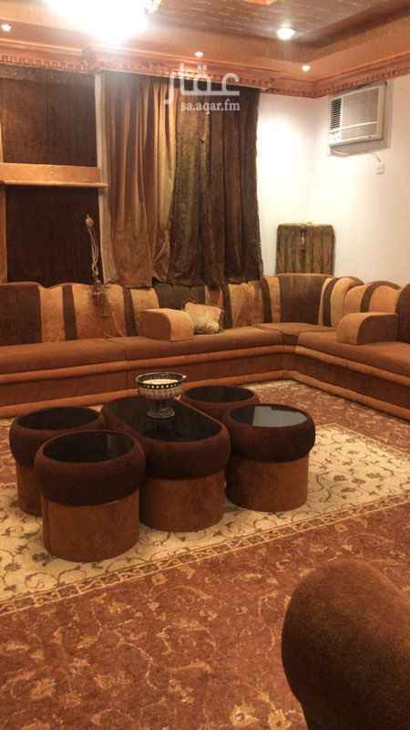 1303875 غرفه نوم اساس و٢ غرفه نوم اطفال و مجلس نساء و مجلس رجال و مقلط رجال وصاله ومطبخ وملحق غرفه ودورات مياه بالسطح