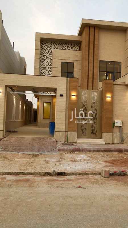1585123 للبيع : فيلا مودرن فاخرة المساحة : 450م الواجهة : غربية شارع 18م عدد غرف النوم : 5 أجنحة نوم مسبح مصعد ملحق غرفة سائق وخادمة مدخل سيارة صالة رياضية السعر : 2.500.000