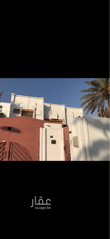 1756169 مشروع الامير فواز الحي الجنوبي فيلا ٣٤٨
٩٠٠ متر الارض
الدور الاول: ٥ غرف و حمامين ومطبخ
الدور الارضي: ٤ غرف و صاله و مطبخ و حمامين
يوجد خزانين للماء
ملحق في السطح ٣ غرف و حمام
ملحق في الحوش صاله و مطبخ وحمام
غرفه سائق
ممر جانبي من البيت
مسجد قريب جدا و امام البيت مركز الاحياء الاجتماعي