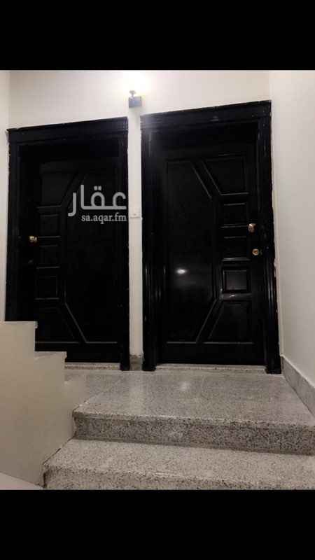 1713995 الموقع : العزيزية - طريق الجامعات - حي السلام - يقع بين مستشفى احد والاستاذ الرياضي
شقة بالدور الثاني (في دور مستقل)جديدة لم تسكن بعد
مكونة من 4 غرف وصالة ومطبخ 3 دورات مياه ومستودع مجهز للغسالات
التشطيب ديلوكس
مطلة على شارعين
المطلوب : ٢٣ الف..