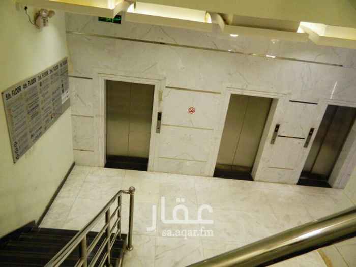990703 مكاتب فاخرة للايجار شارع عثمان بن عفان بالدمام تشطيب فخم .
الدور الثاني
حمام ودورة مياه
تكييف مركزي
موقف خاص
للتواصل 0553345501