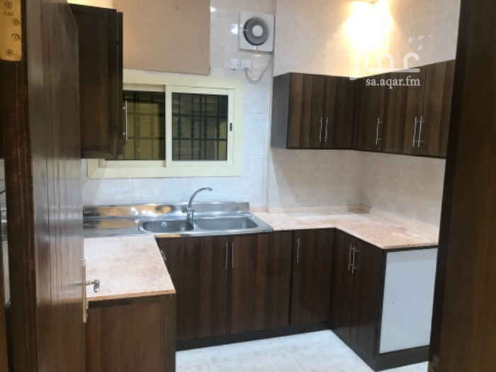 1560730 شقه تشطيب فاخر
تتكون من
غرفتين
صالة
حمام
مطبخ راكب
الدش مركزي