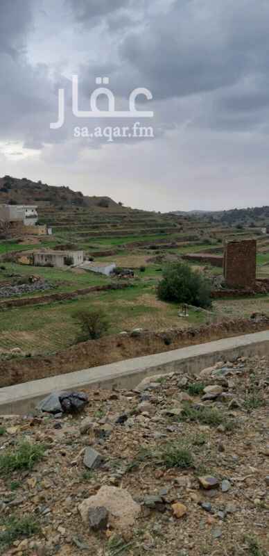 1565438 يوجد مجلس بالحوش ومد خل سياره مكيفات كامل الدور ومطبخ راكب