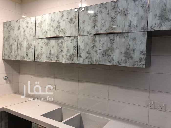 1683572 شقة 4 غرف
ومطبخ وصاله
ابواب خشب سوليد ثلاث طبقات
أطقم الحمامات تيفاني + روكا
المطبخ (هاي جلاس )
جميع المحابس قروهي
استانلس استيل والدرف زجاج مورد مكلف 37 الف
خزان مستقل علوي وسفلي
السكن جديد ولم يُسكن بعد
مزوده الشقه بفناء واسع