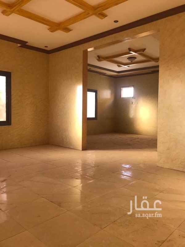 1409718 دور ارضي بحي الجزيرة مكون من مجلس و مقلط و صالة و غرفتين نوم و ٣ حمامات و مدخل سيارة