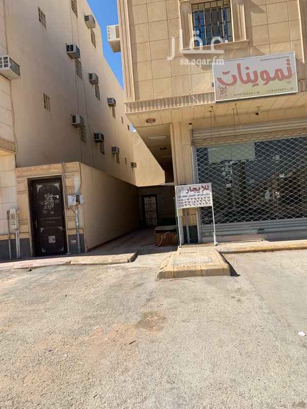 1397708 محل عباره عن فتحتين كان النشاط السابق تموينات واسباب اخلاء المحل اختلاف العماله مع صاحب النشاط وسابقا شغاله بقوه وتخدم الشارع والمنطقه الخلفيه والاماميه من المنطقه