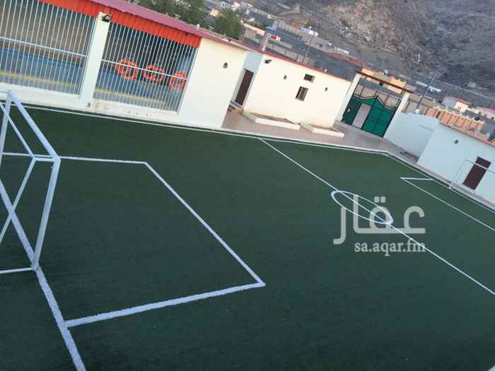 1472078 على بركة الله
استراحه استثماريه درجه اولى بصك اكتروني
جميع المواصفات المرغوبه بالاستراحات موجوده بها
مساحتها 1800 متر
على ثلاث شوارع فسيحه ومسفلته ومنوره
الوصول لها سهل وطريق فسيح ومسفلت
كشافات داخليه وخارجيه
قسمين أ و ب للرجال وللنساء
مسبح لكل قسم
ملعب كبير لقسم أ
راكب بها اثنين عداد كهرباء كل واحد 100 أمبير
موقعها : انظر للكروكي ادناه
خط الخواجات هجرة ال رده باسمار
ادخل على رقمنا ادناه وتساب وسنرسل لك مقطع واضح عنها