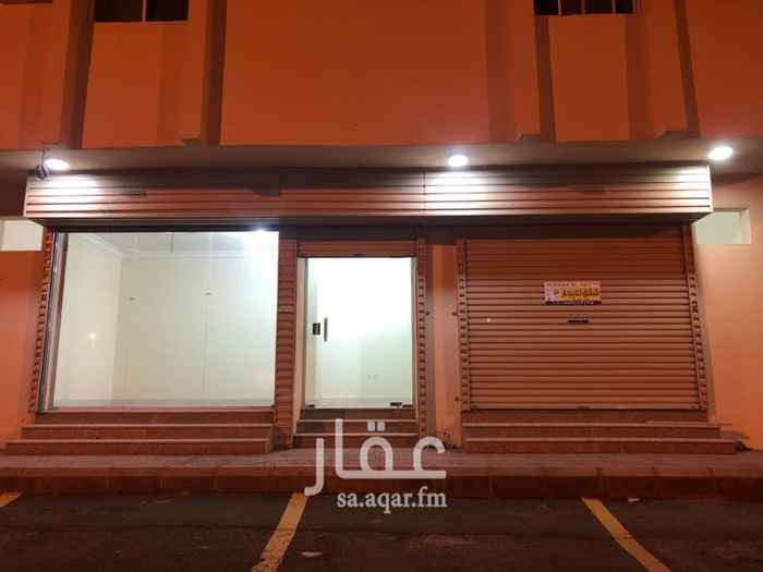 1697684 ٣ فتحات معرض واحد
يوجد محلين