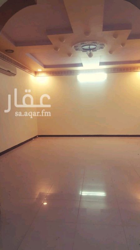 1330798 فله للاجار قريبه من طريق الصحابه فيها مكيفات ومطبخ راكبه فيها غرفتين ماستر غرف كبار السن السعر قابل للتفاوض قريبه من المدارس والخدمات وقريب من مدارس أجيال الحضارة. ويوجد لدينا عروض أخرى