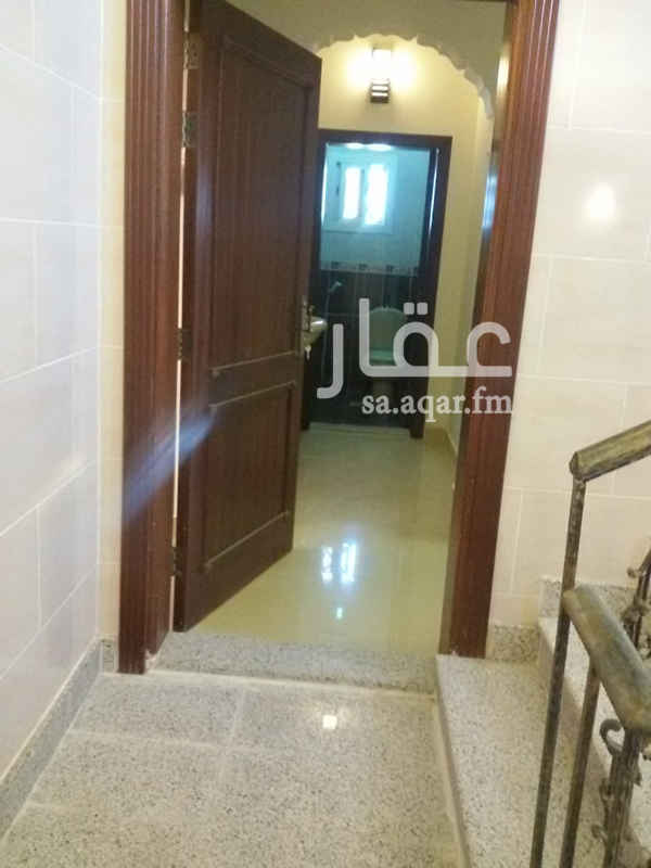 1400692 شقه للايجار في ابحر الشماليه حي الزمرد شارع عبدالله الفيصل
مطل على البحر مباشرة