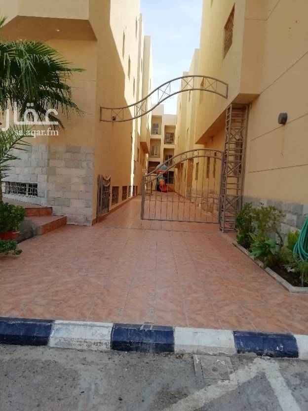 1751256 شقه دورين نظام فله صغيره روعه في التصميم والترتيب موقع مميز وقريب من الخدمات ،، وهناك خدمات أخرى مثل نادي اجتماعي للحفلات والمناسبات بمبلغ رمزي وكذالك محطة العاب