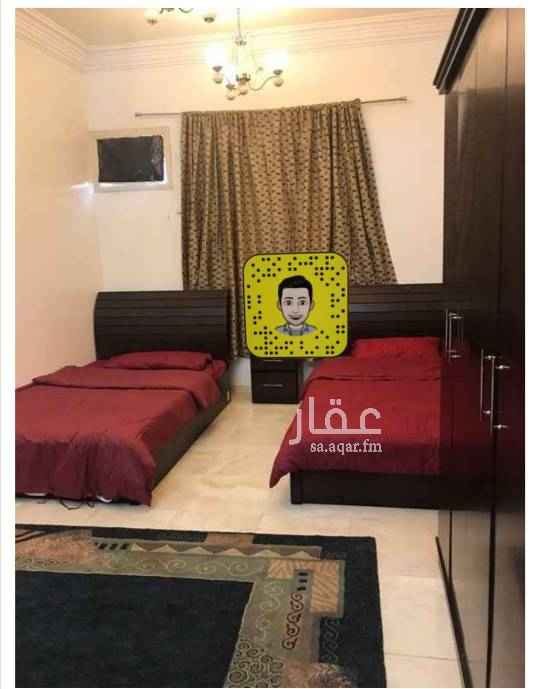 1729383 بالقرب من الممشى الجديد شقة ٧غرف بمنافعها التفصيل ٢مجالس ٢ مقلطات ٣ غرف نوم ٣ دورات مياة مطبخ حوش خاص مداخل خاصة إمكانية غرفة سائق حسب الطلب.