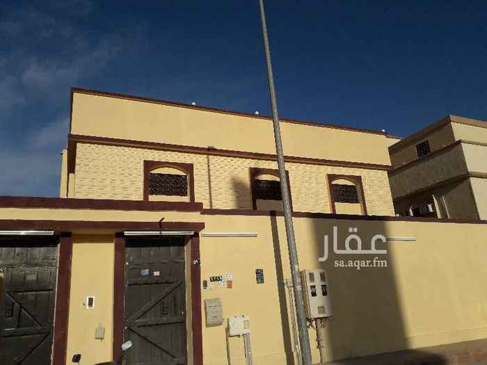 1411504 دور ثاني يتكون من ٥غرف وصاله ومطبخ وثنين دورات مياه الدور الأول البيت يفتح على حديقه الايجار السنوي ٢٦٠٠٠الف لتواصل مكتب السعاده للعقارات ٠٥٥٣٧٤٧٤٩٣