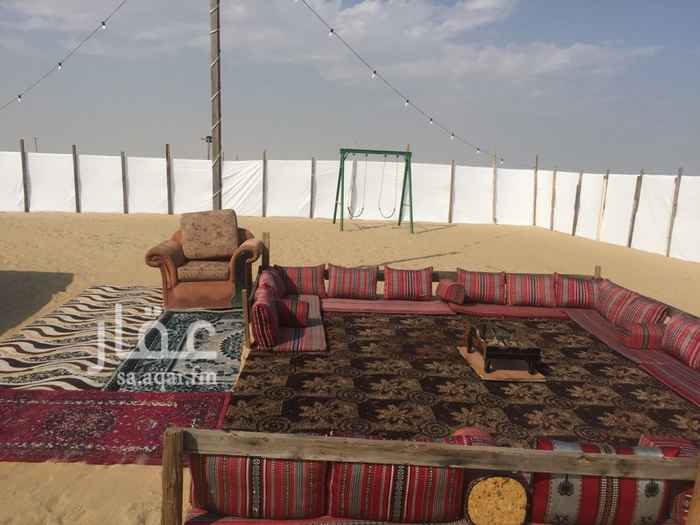 1286107 يتكون من قسم عوايل وعزاب مغطى برواق خيمة كبيرة وشاشة بلازما وتكة خارجية مع مشب وخيمة مطبخ مجهزة بعدتها ولعبة اطفال ورسيفر مباريات