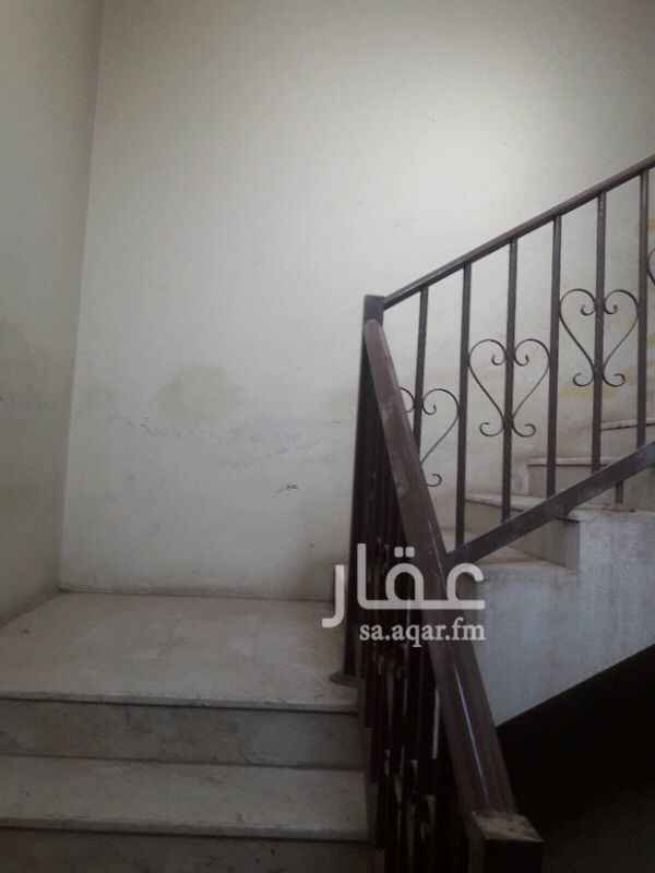 1400920 نهاية شارع الجموح الأنصاري(الوادي)
قريب طريق تركي الأول
مقابل مسجد الهادي