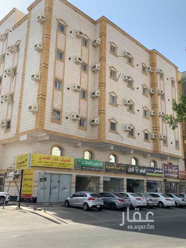 1593834 فرصه استثماريه مؤجره بالكامل ب اكثر من عقد مكان طيب وسعر طيب والدخل طيب من المشتري فقط لانقبل مسوقين ومكاتب والله يرزق الجميع . التواصل _ ام صبا 0553791668