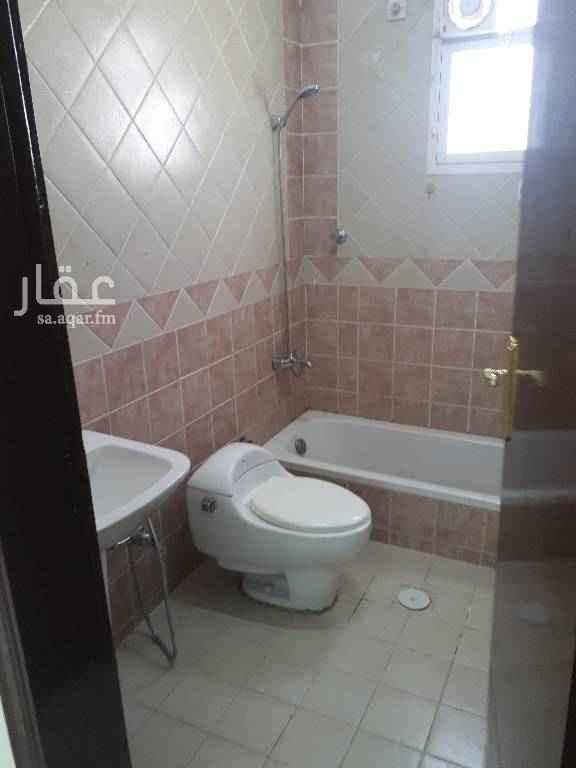 1460374 شقه في الدور الاول مكونه من ثلاث غرف وصاله ودورتين مياه
الموقع ممتاز قريب من الخدمات
مكيفات ومطبخ غير راكب
يوجد مصعد
للتواصل:
ابو سند
0554011114