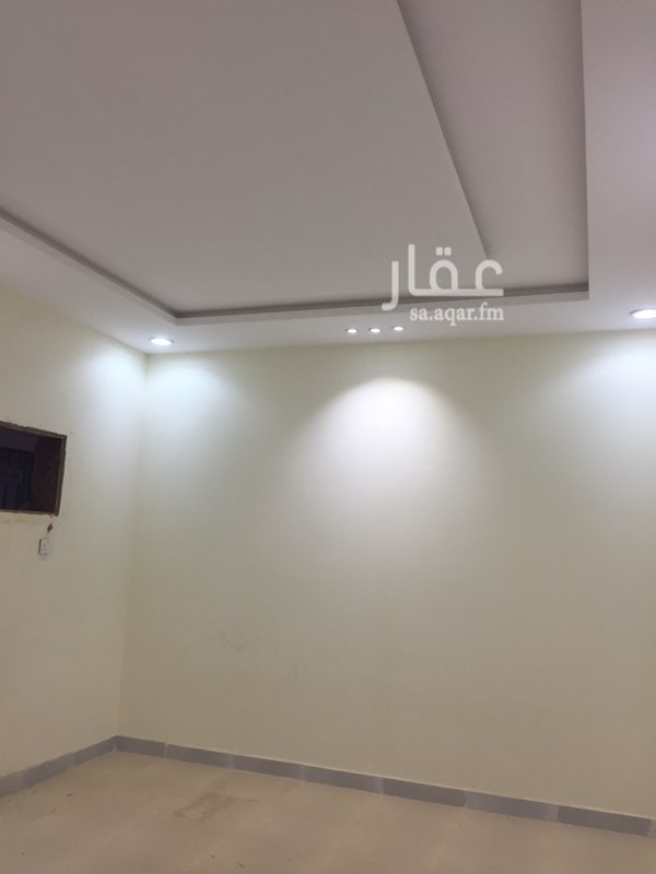 1689552 شقتين للايجار 3 غرف وصاله
بحي الرمال التعمير
شارع 20 جنوبي غريب من الخدمات
مستخدمه سنه عداد منفصل
شقه بدور العلوي وشقه بدور الثاني