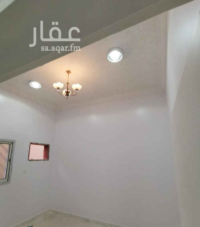 1352697 للإيجار السنوي عوائل فقط، شقه جديده في فله سكنية في الدور العلوي.
خدمات الكهرباء والماء والصرف الصحي والتنظيف لمرافق الفله الخارجية متوفرة.
للاستفسار 0554112377