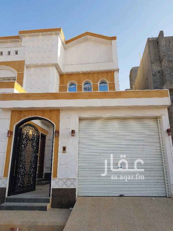 1290007 للايجار فيلا درج داخلي مساحة ٣٥٠ حي الرمال التعمير ايجار سنوي ٤٠الف ريال