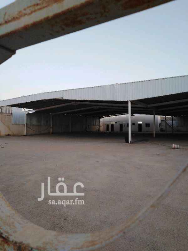 1385798 معرض سيارات مساحة 2400 في معارض القادسية الجديدة، شارع أربعين شمال. ايجار سنوي 250 الف، وبيع 6مليون سوم