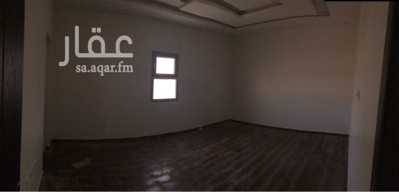 1695954 شقه في فيلا مكونه من غرفتين نوم ومطبخ وصاله ومجلس وثلاث دورات مياه عداد الكهرب مستقل.
لا يوجد مكيفات ( مكيفات سبيلت) والمطبخ لم يركب