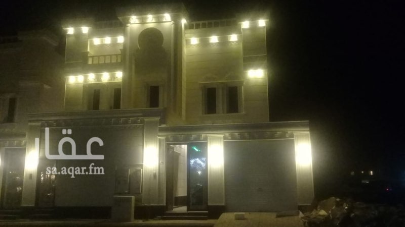 1764577 فيلا فاخرة جديدة
الدور الارضي استقبال
الدور العلوي غرف النوم
السطح غرفة غسيل وخادمة
يوجد مسبح ومشب وغرفة سائق
بالامكان تركيب المكيفات والمطبخ بسعر ايجار اضافي
التواصل
0505915599