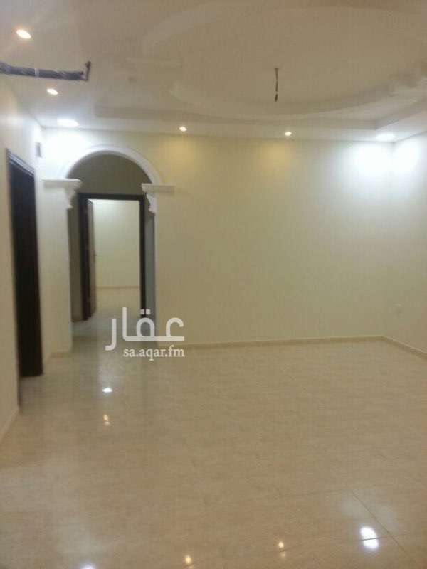 1530979 شقة جديدة نظيفة جدا الديكور جميل أمامها سطح والعمارة جديدة وهادئة