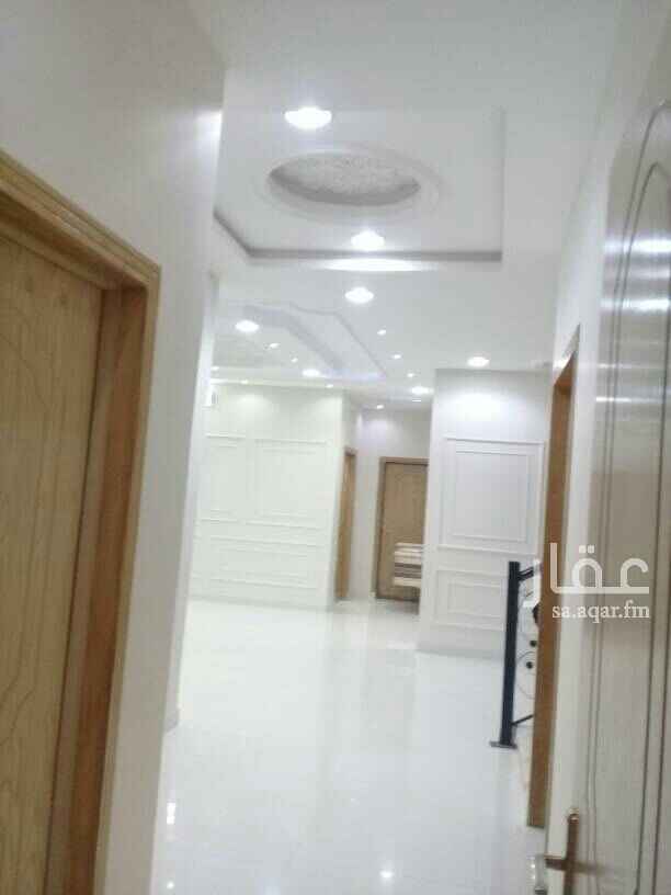 1755358 دور ارضي درج داخلي. تحت 3قرف وصاله ومشب وقرفت خدامه و2 دوراة مياء وفوق3 قرف.وصاله.2دورة مياء. بدوون اثاث. الثاث راح يشيله صاحبه. سعر 50.الف. في ذهبيه غريب من شارع البجادي وشكرن