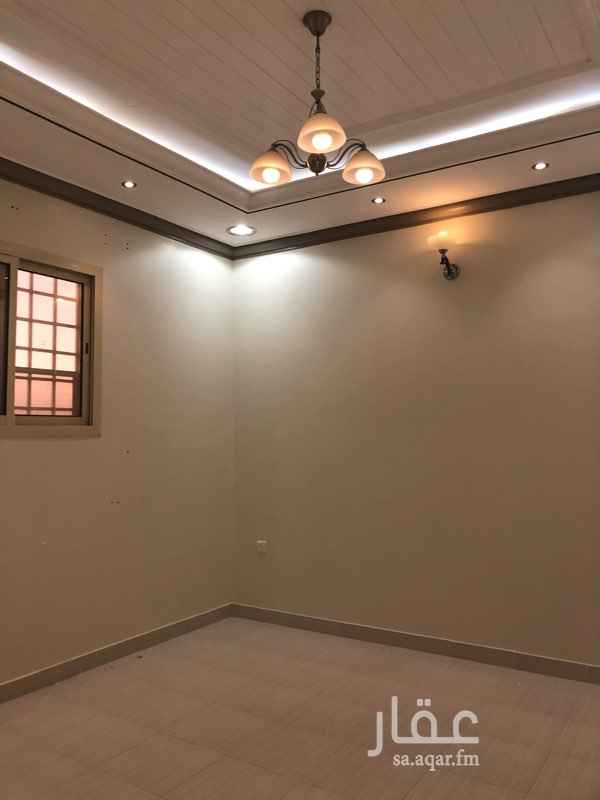 1645738 شقه علويه مجلس + صاله + غرفتين نوم + دورتين مياه +مطبخ راكب
مكتب الحسينان للعقارات
0554320999