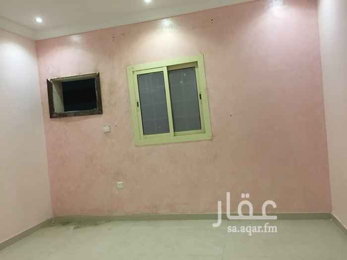 1509475 حي الشفاء شقة ثلاث غرف مدخل واحد خزان مستقل للماء وكهرب مستقله وموقف خاص لسياره صاله صغيره شوي يوجد مصعد