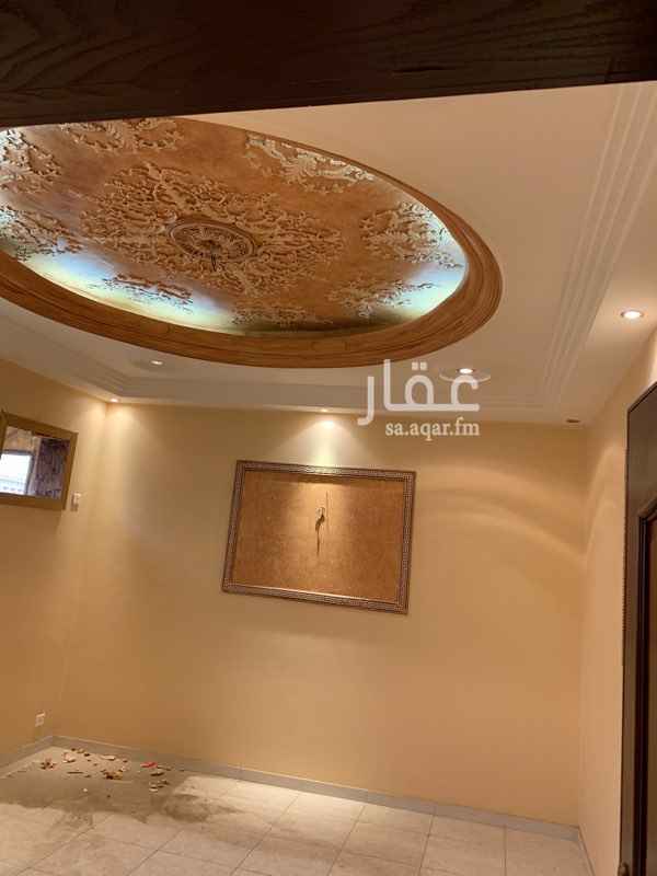 1701668 شقه سوبر لوكس بحي النزهه 2 تتكون من 3 غرف كبيره وصاله كبيره مطبخ متوسط 2 حمام.
الشقة بها ديكور رائع اسقف جبس واناره مخفي
مطلوب عائله صغيره وهاديه حسب رغبة راعيها.
الشقه قريبه من المطار ومجمع العرب.
لايوجد موقف سياره مخصص.