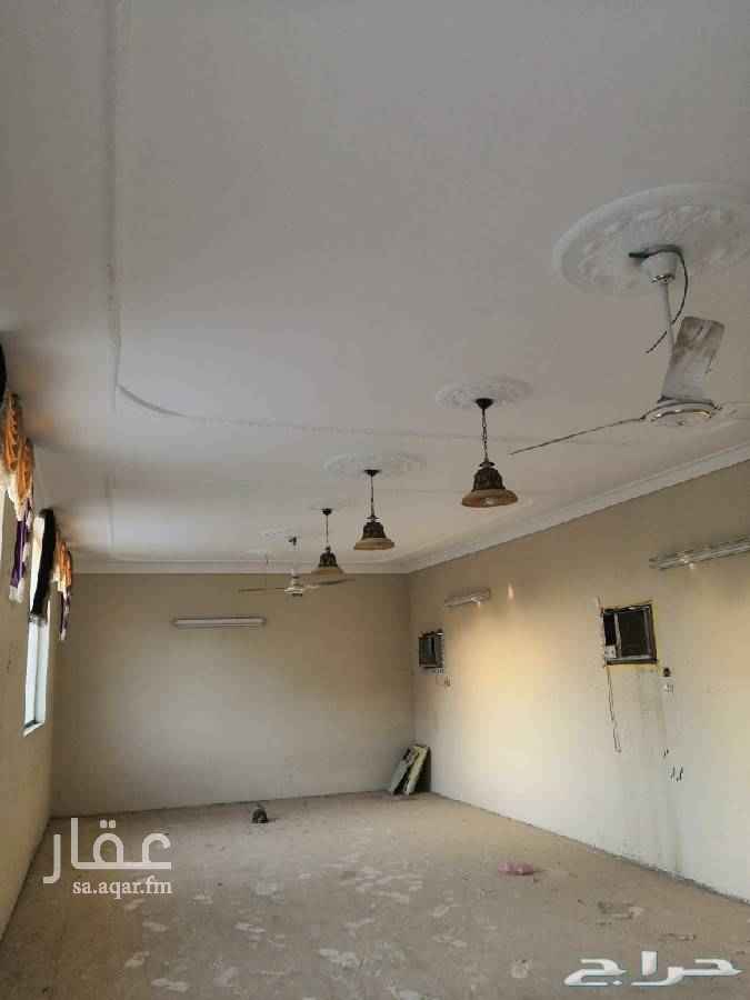 1484776 استراحة قسمين بمنافعها بحي الحرازات