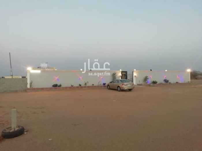 1689878 السلام عليكم ارض للبيع في جوهرة العروس ١ و بصك شرعي الكتروني مقام عليها حوش وغرفتين شعبية كبيرة يوجد خزان ماء بسعة وايت سكس واكثر، بيارة، وماطور كهرباء نوع فيات ايطالي ٥٠ كيلو توصيلات الاسبلت في الغرف جاهز للتركيب، الغرف مبلطة ودورات المياه سيراميك وبلاط، تمديدات المياه مع دينمو ارضي ودينمو وعلوي وخزان علوي، جميع تمديدات الكهرباء موصلة ومركبة لمبات وافياش ومفاتيح وكشافات وخلافه، من اجود الانواع وعليها ضمانات وفواتير، السعر قابل للتفاوض المعقول للصامل.