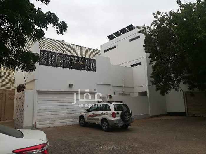 1342227 بيت مقسوم شقتين مئجر ب30000الف ريال سنوي
الشقه الاولى دور اول مكون من 4غرف ومطبخ وحوش خاص وحمام ومدخل خاص
الشقه الثانيه مكونه من دورين
الدور الثاني 2 غرف ومطبخ وحمامين وسطح
الدور الثالث مكون من غرفه نوم وحمام خاص
المدخل خاص من الكراج
الكراج مستخدم سلم درج لشقه العلويه
السعرنهائي
البيت باقي له مبلغ76000الف يدفع المشتري وتعمل المبايعه في المكتب وبعدشهرين يكون الصك باسمه ويكمل المبلغ
