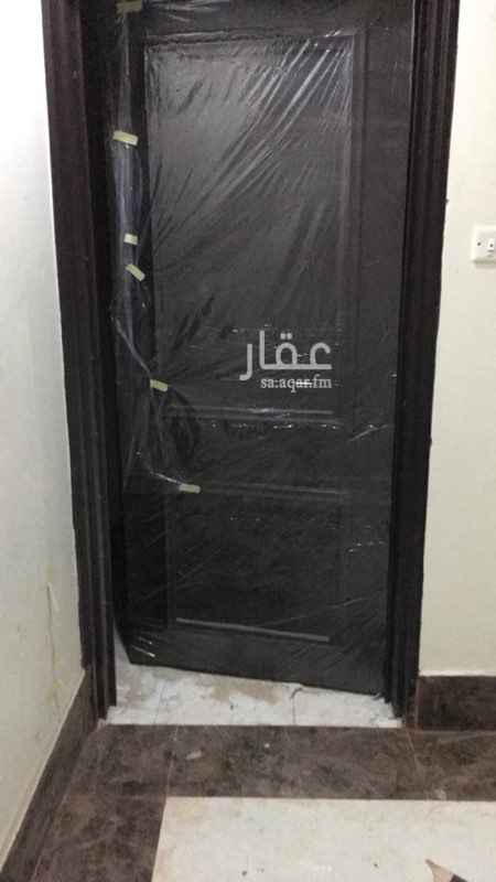 1586235 عماره ٣ ادوار ونصف ٩ شقق مجدده بالكامل عمرها ٥ سنوات شقق عوائل كبيره ٣ ، ٤، ٥ غرف وصاله، شقق بابين ويوجد ملحق علوي للسائقين. جميع المكيفات راكبه ويوجد اصنصير.