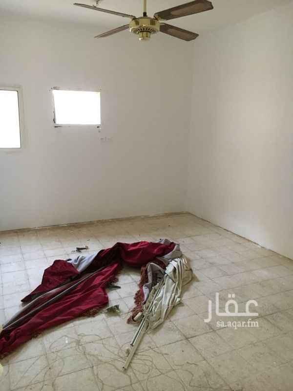 1301189 دور ارضي ذاويه مساحه ٥٧٠م في حي اليرموك