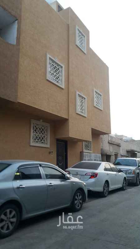 1696518 عمارة سكنية للبيع مكونة من 10 شقق كل شقة مكونة من غرفتين و صالة و دورتين مياه ومطبخ راكب مكيفات سبلت في كل الشقق من المالك العمارة مؤجرة بالكامل ودخلها 105000
كل شقة مؤجرة ب 10500 العقار موقعه مميز وقريب من طريق الملك فهد ومن الدائري الجنوبي وقريبه من جميع الخدمات ( الشقق مؤجرة بعقود ايجار عقود الكترونية )