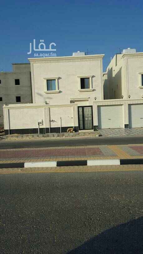 1644019 دبلكس منفصل غربي جديد
على شارع ثلاثين مساحة ٣٠٠ متر
الواجهه حجر
ديوانيه خارجيه
باركينق
الدور الارضي : --
مجلس رجال+ مقلط رجال+دورة مياه +صاله+مقلط نساء+ دورة مياه + مطبخ
الدور الاول :--
اربع غرف نوم ثنتين ماستر وثنتين حمام مشترك مع الصاله
الدور الثاني:--
غرفه نوم + دورة مياه + غرفه خادمه بحمام
سخانه مركزيه لدبلكس كامل
الاجار سنوي
65 الف حد
