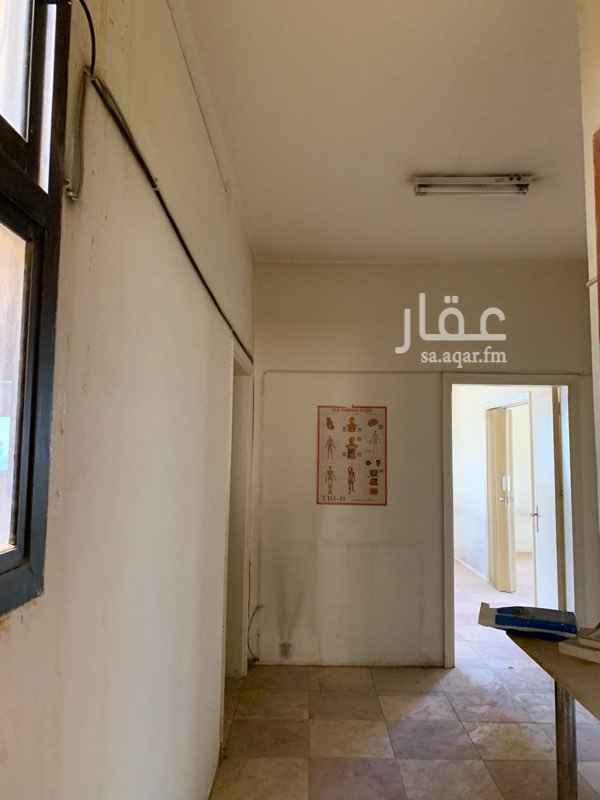 1500134 شقه للايجار بحي الملز
غرفتين+ صاله+دورة مياه+ مطبخ
للاستفسار 0554684805