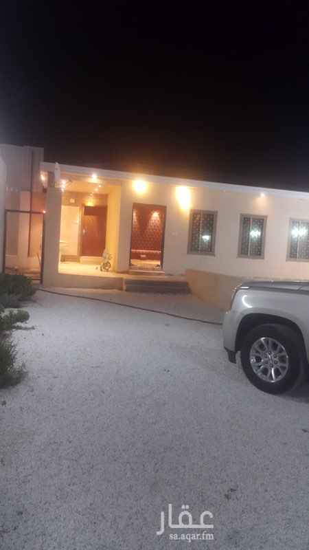 1270538 استراحة بناء شخصي قسمين على واجهتين
قسم الرجال
حوش وبيت شعر بناء وملبس 6*8 وجلسه بجوار مجلس الرجال 6*6 وحمام خاص للرجال بمغاسل
ومكان مخصص للذبح والطبخ والحوش مزروع
قسم النساء
حوش بملاهي وجلسة خارجية 7*4 ومدخلين خاص للنساء ومجلس للنساء 6*5 وصاله وغرفة 5*4وغرفة 4*4ومطبخ امريكي 4*4 ومستودع وحمامين
الاستراحة مؤثثه اثاث كامل ونظيف جداً
الصك واقف على الشهود لا يوجد عليها مشاكل داخل المخطط استراحة بصك
عليها وثيقه
وحي هادىء جداً جداً